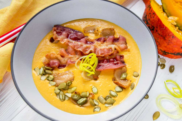 Тыквенный крем-суп с пикантной ноткой