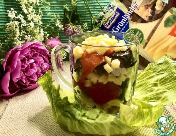 Теплый салат с баклажанами и сыром