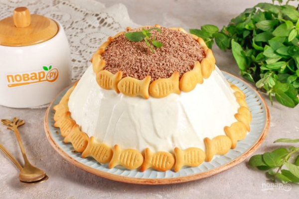 Торт из печенья "Рыбки" со сгущенкой